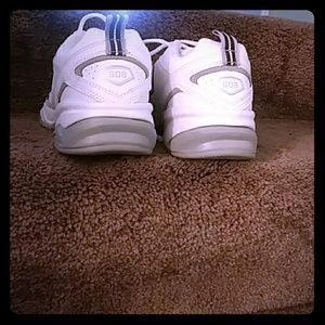 New Balance gym shoes size 8